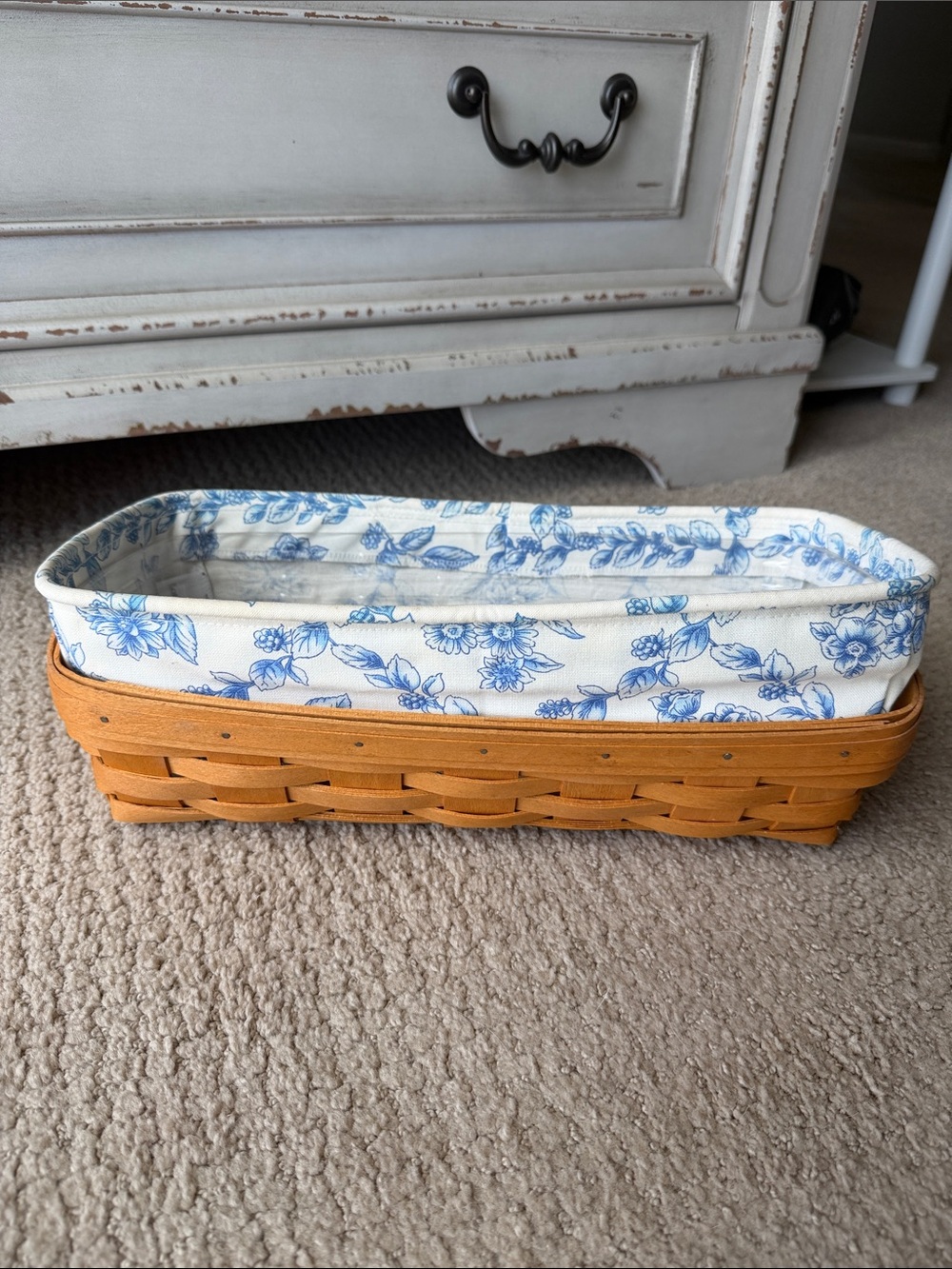Longaberger Handwoven Tan Bread Basket with Blue Floral Liner & plastic liner